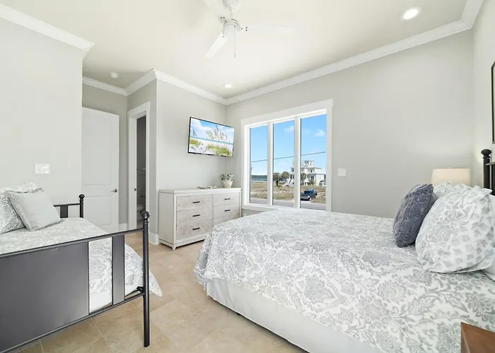 Shore Thing By Gsvr - Newly Renovated Beachfront Retreat With Private Pool - Free Activities And Golf Holiday home Gulf Shores