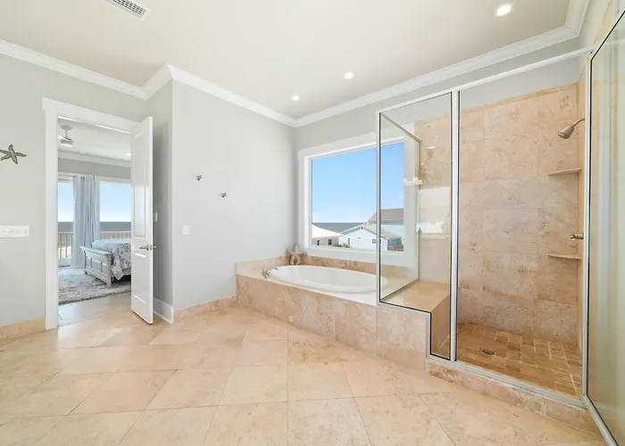 Shore Thing By Gsvr - Newly Renovated Beachfront Retreat With Private Pool - Free Activities And Golf Holiday home