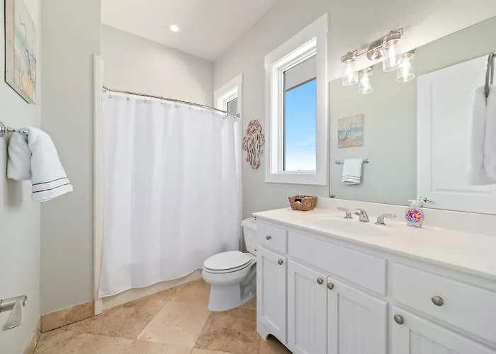 Shore Thing By Gsvr - Newly Renovated Beachfront Retreat With Private Pool - Free Activities And Golf